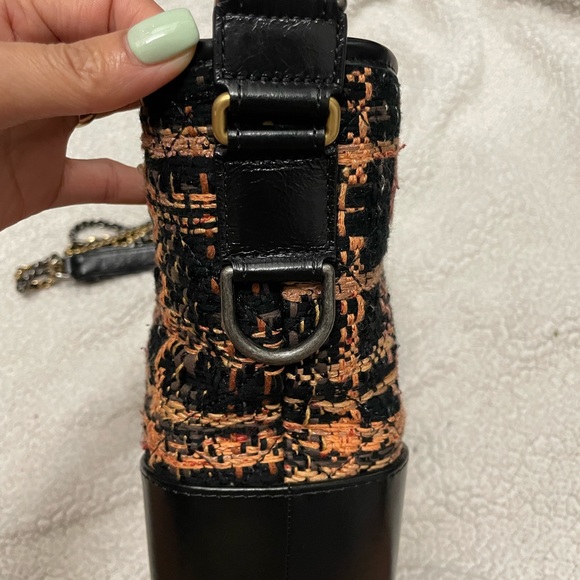 Chanel Gabrielle Tweed black size Medium - Picture 5 of 9